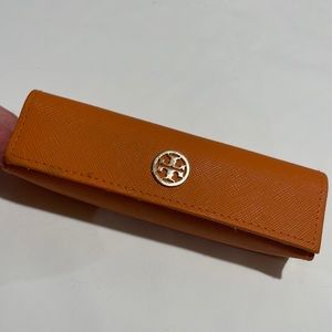 Tory Burch triangle eye glasses case magnetic closure